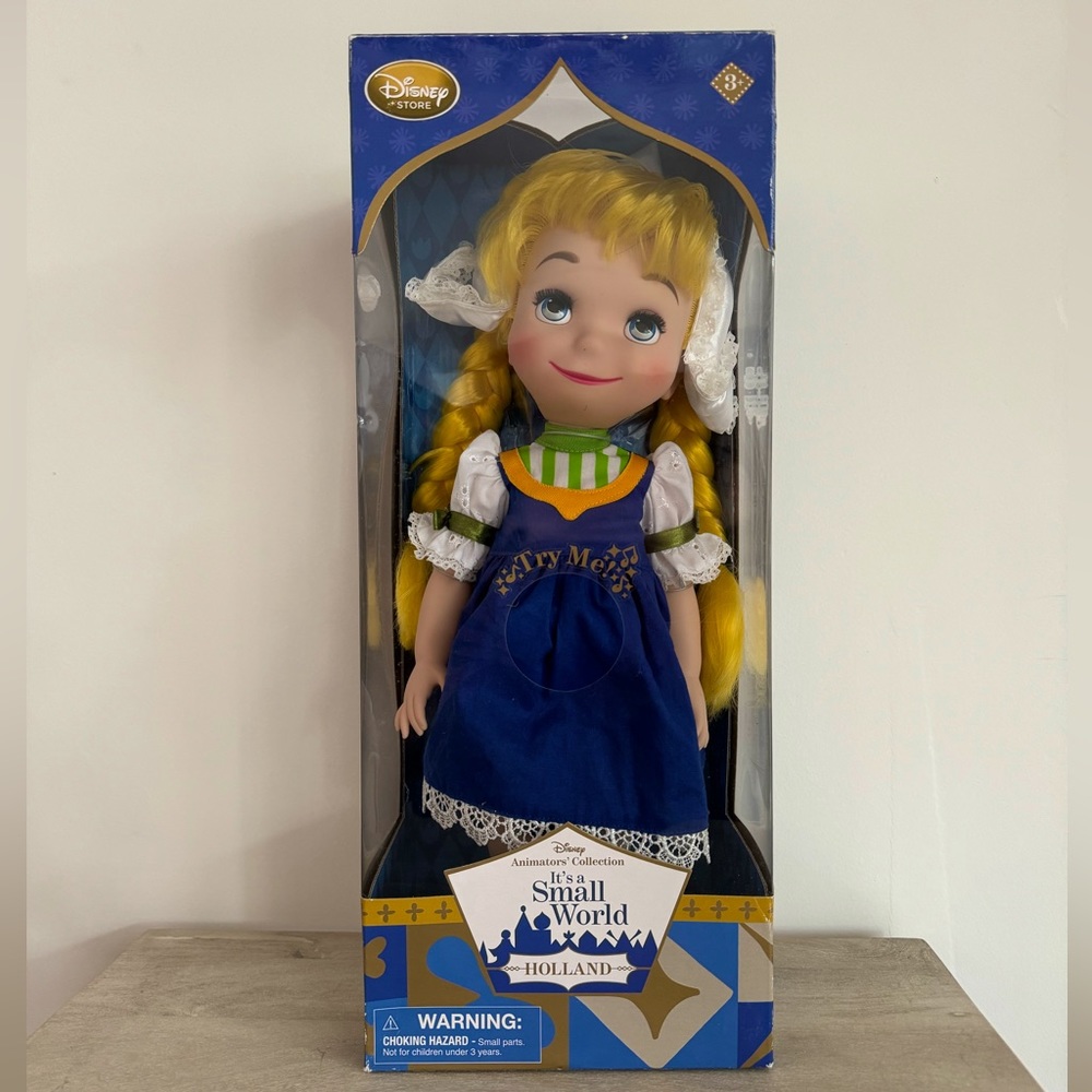 Disney It’s Small World Holland 🇳🇱 doll - Brand new, never opened